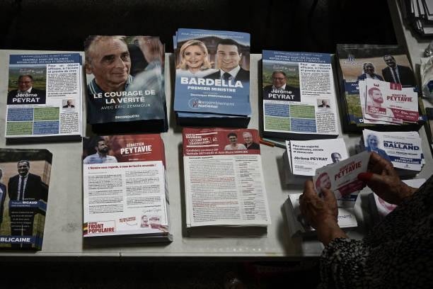 Why Local Leaflet Distribution Still Delivers Results When Digital Campaigns Fall Flat